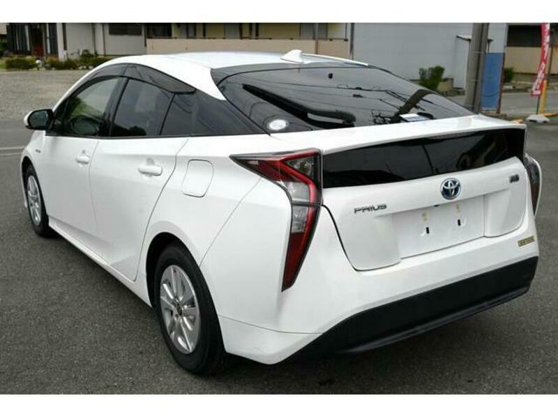 PRIUS-1