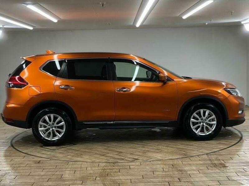 X-TRAIL-13