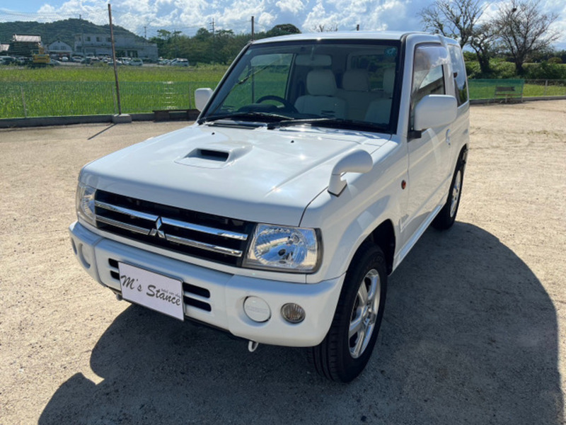 MITSUBISHI　PAJERO MINI