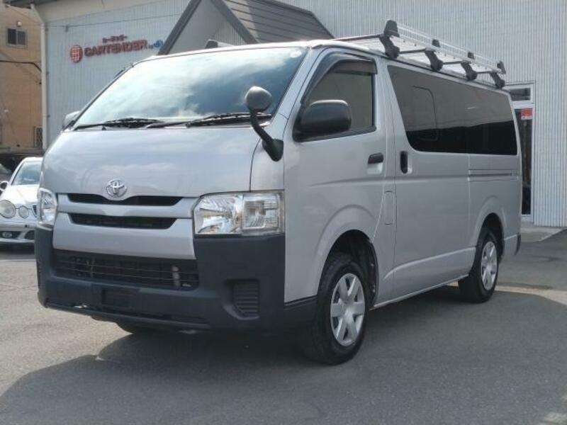 TOYOTA　HIACE VAN