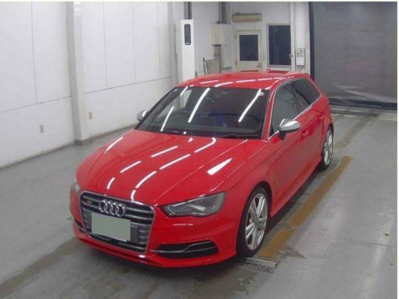 AUDI　S3