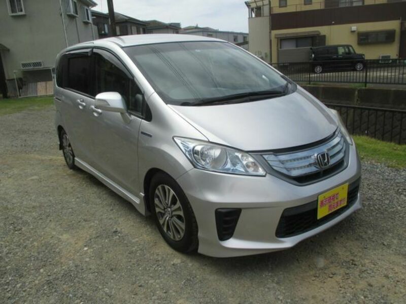 HONDA　FREED HYBRID