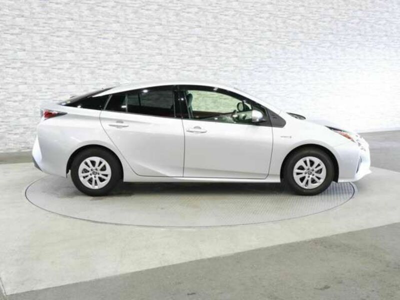 PRIUS-7