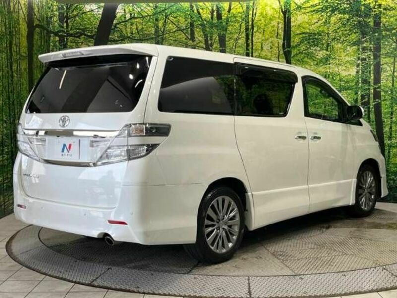 VELLFIRE-18