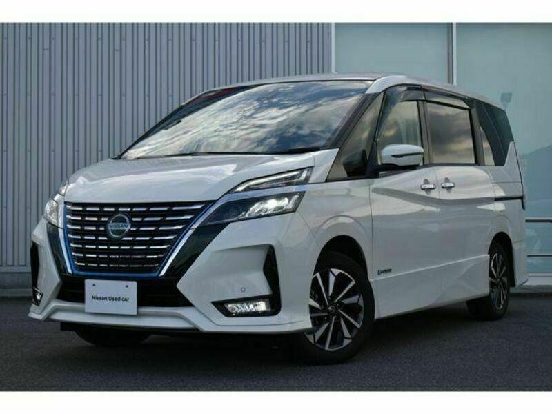 NISSAN　SERENA