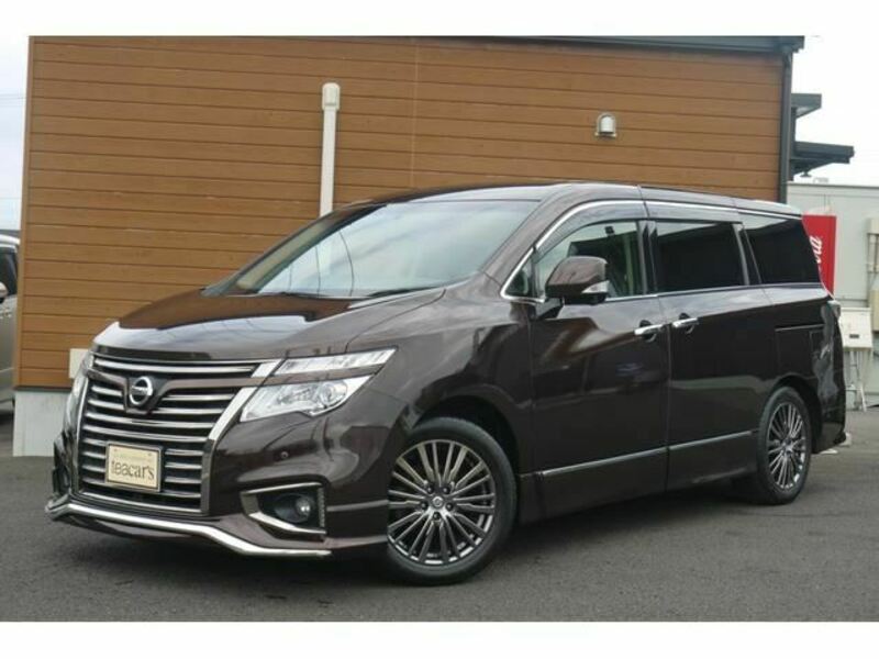 NISSAN　ELGRAND