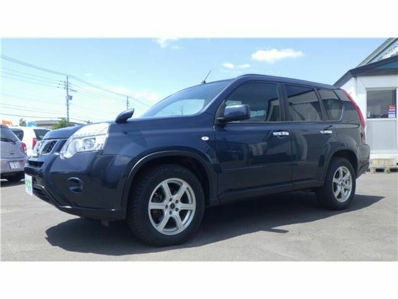 NISSAN　X-TRAIL