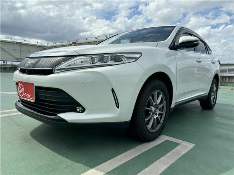 TOYOTA　HARRIER