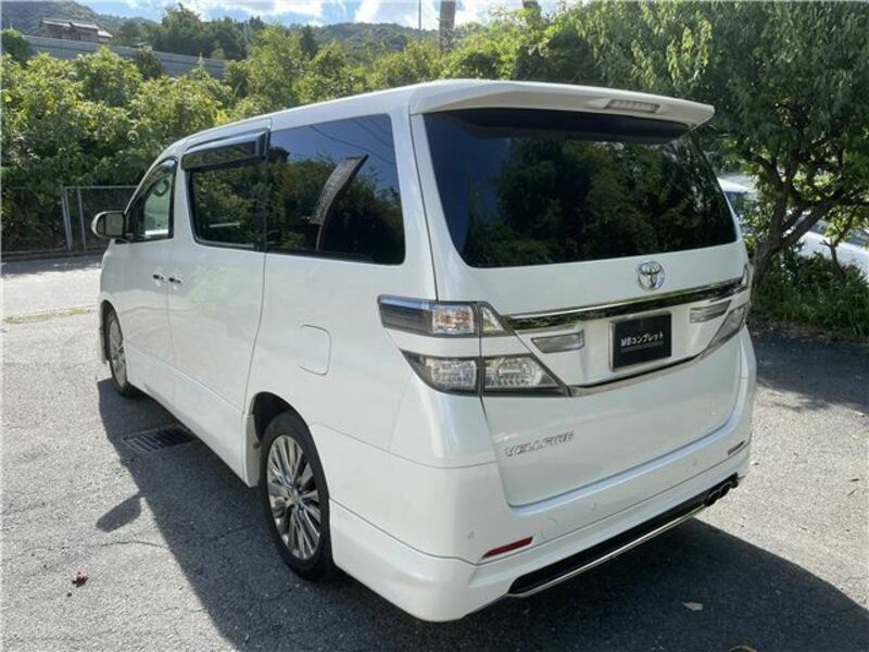 VELLFIRE-1