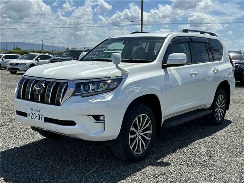 TOYOTA　LAND CRUISER PRADO