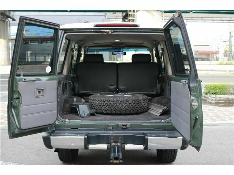 LAND CRUISER PRADO-11