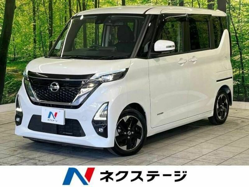 NISSAN　ROOX