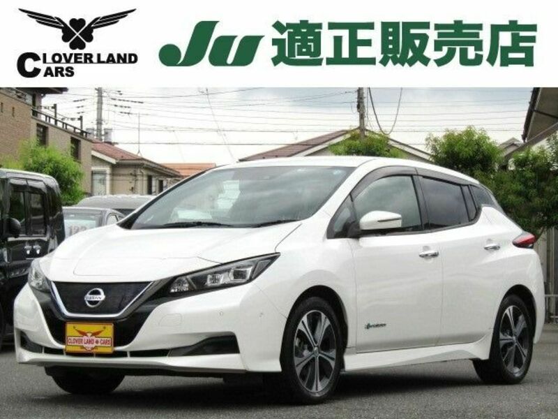 NISSAN　LEAF