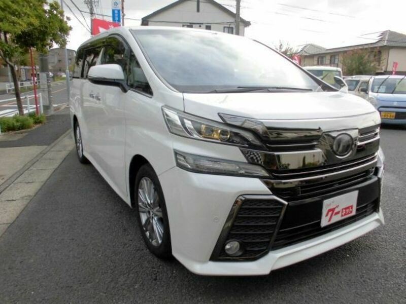 TOYOTA　VELLFIRE