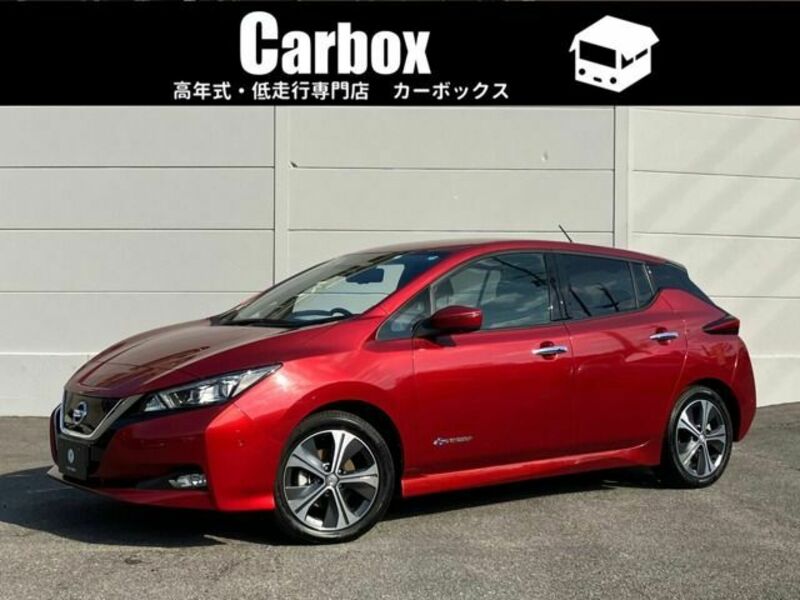 NISSAN　LEAF