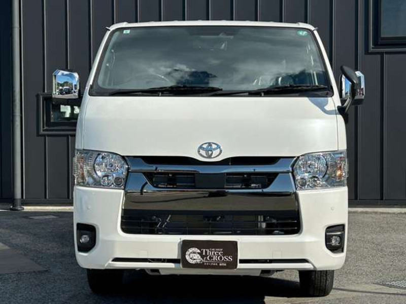 HIACE VAN-8