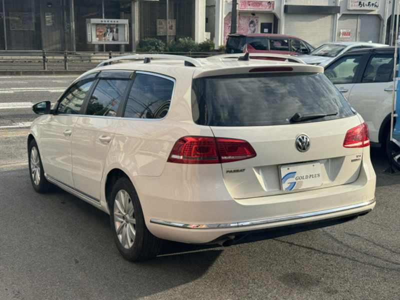 PASSAT VARIANT