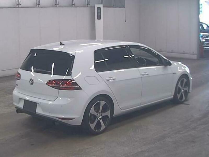 GOLF GTI-2