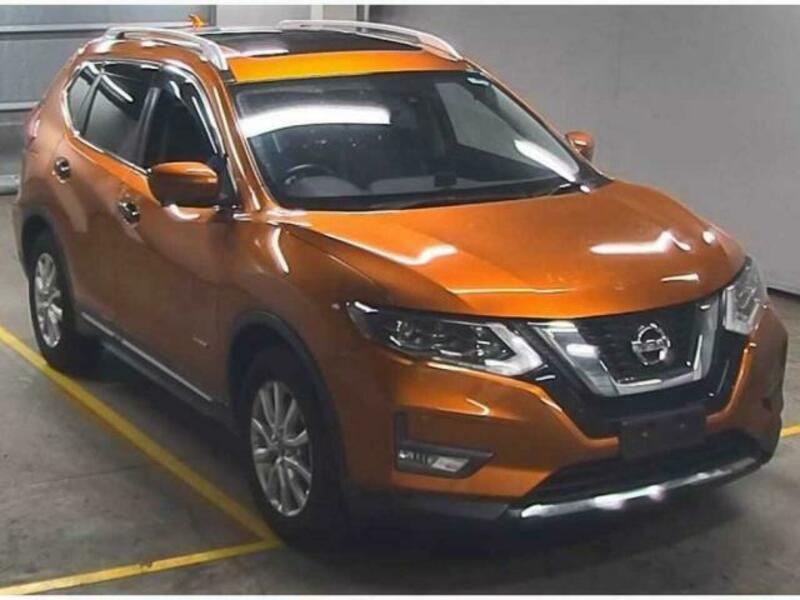 NISSAN　X-TRAIL