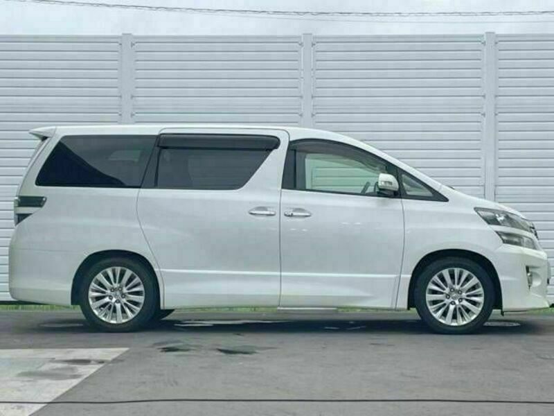 VELLFIRE-17