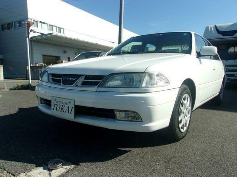 TOYOTA　CARINA