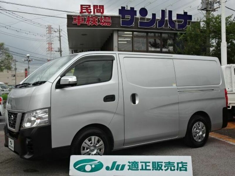 NISSAN　NV350 CARAVAN