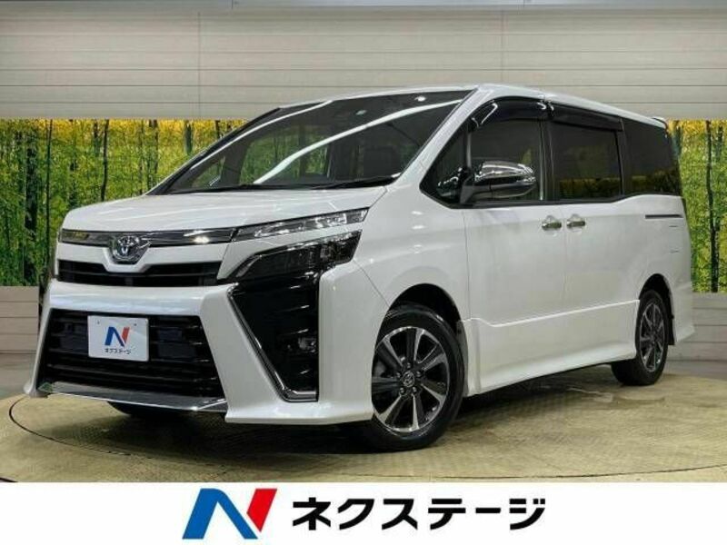 TOYOTA　VOXY