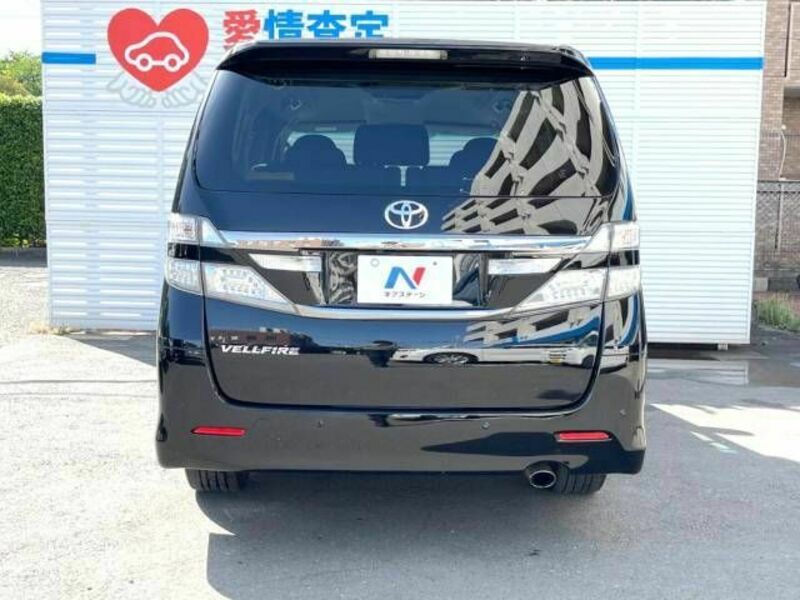 VELLFIRE-17