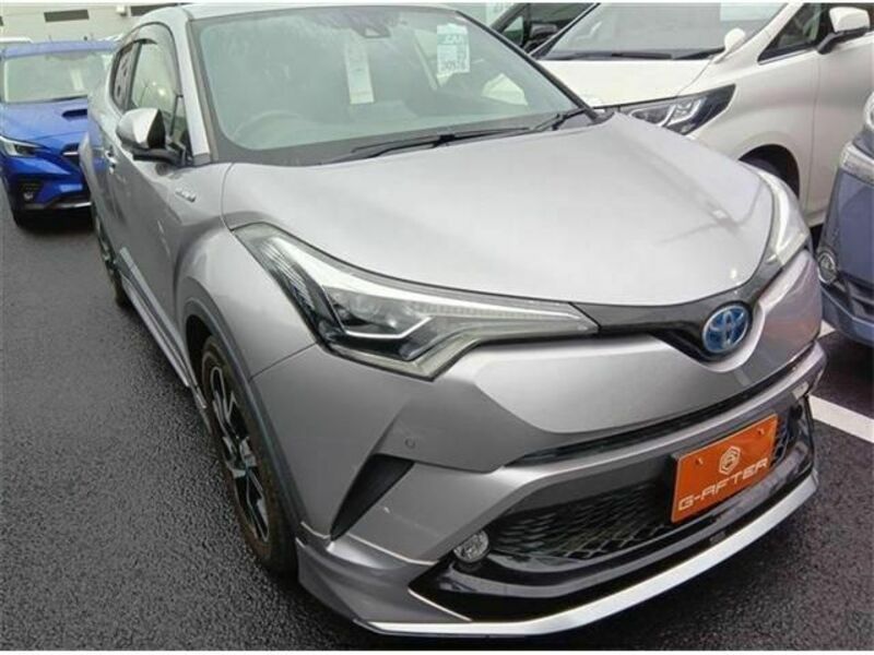 TOYOTA　C-HR