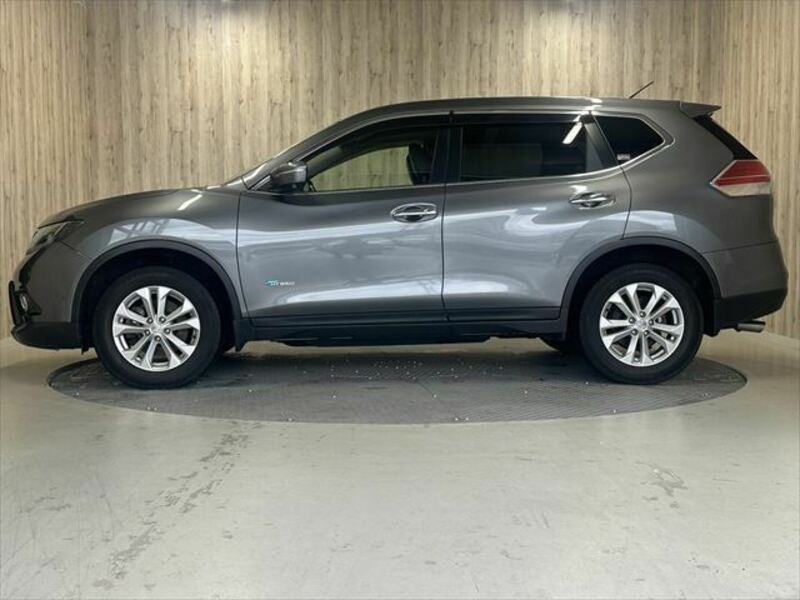 X-TRAIL-18