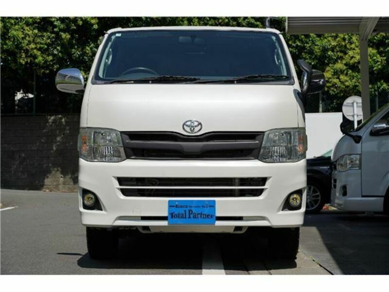 HIACE VAN-1