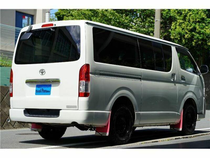 HIACE VAN-13