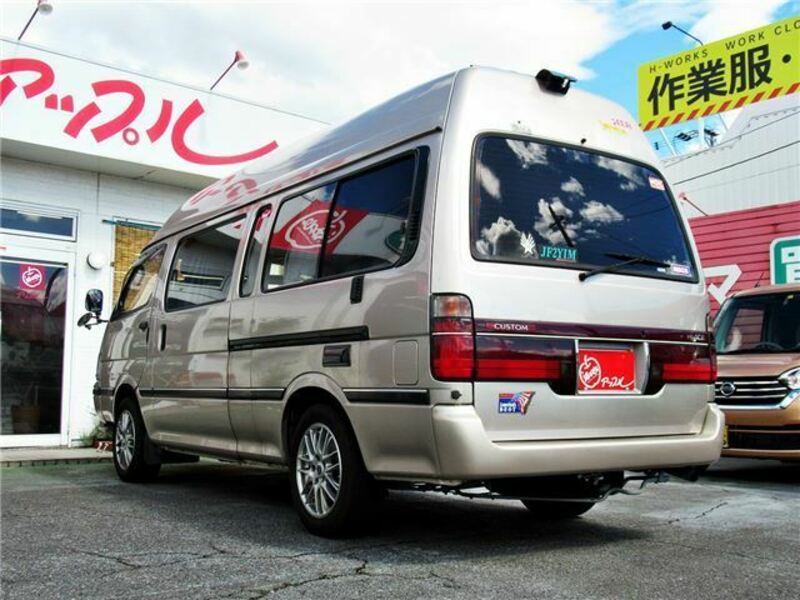 HIACE-10