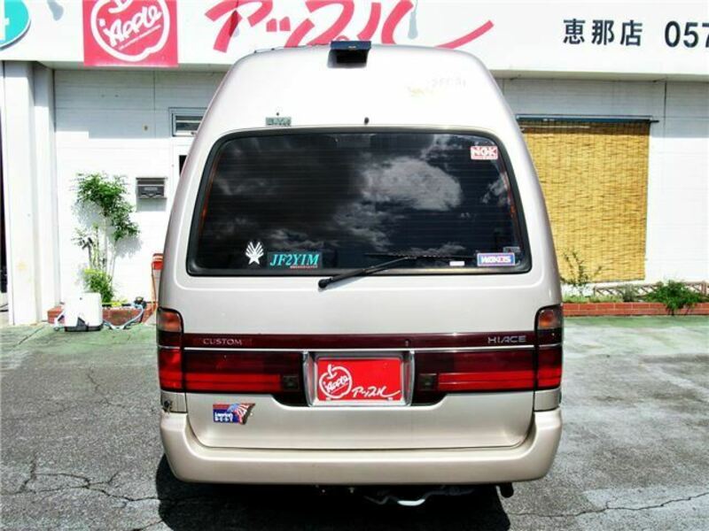 HIACE-11