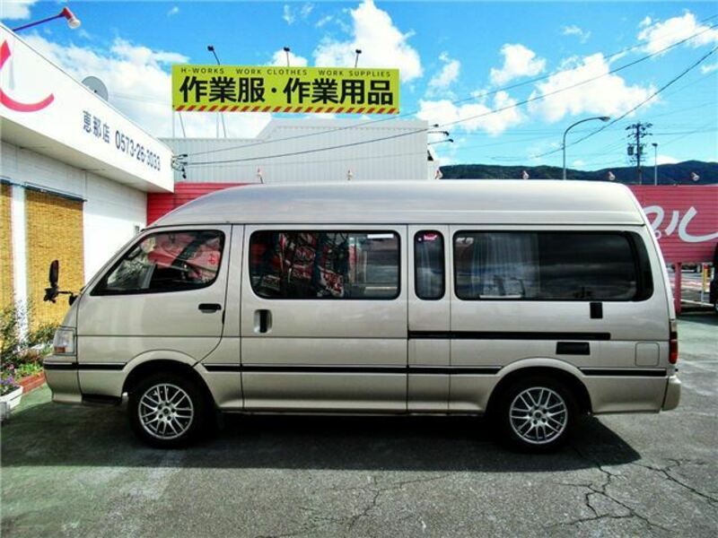 HIACE-12