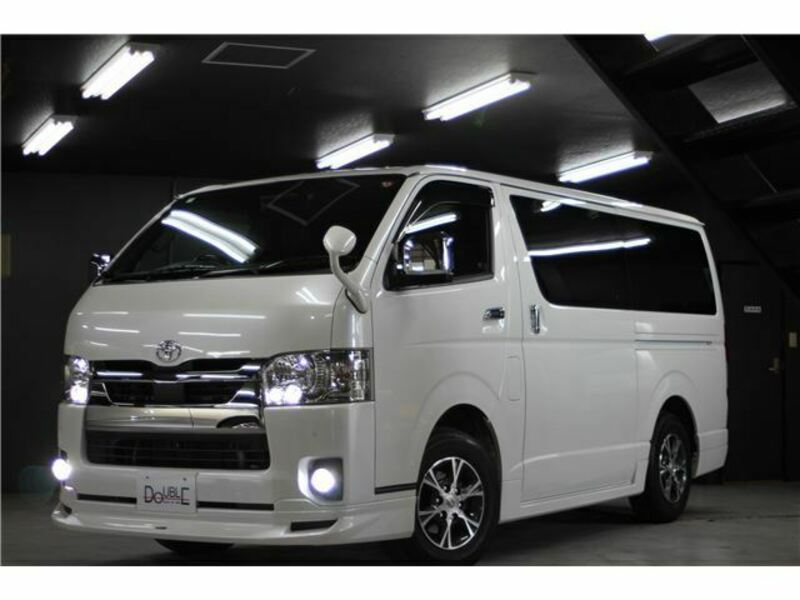 TOYOTA　HIACE VAN