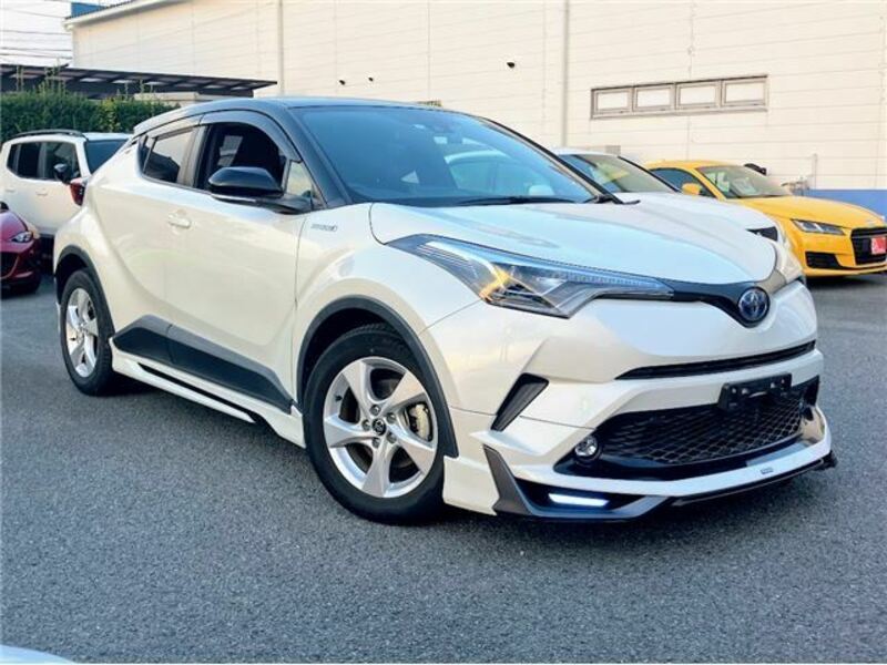 TOYOTA　C-HR