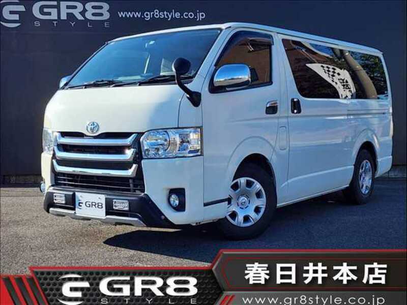 TOYOTA　HIACE VAN