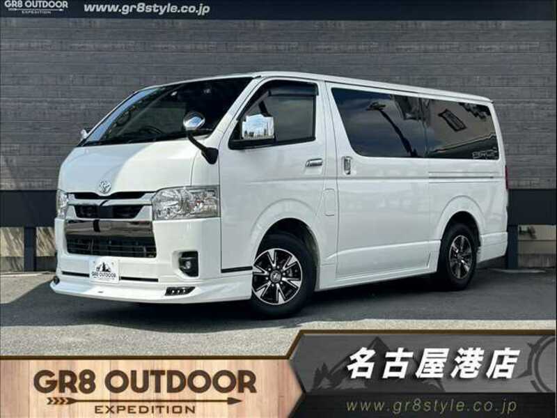 TOYOTA　HIACE VAN