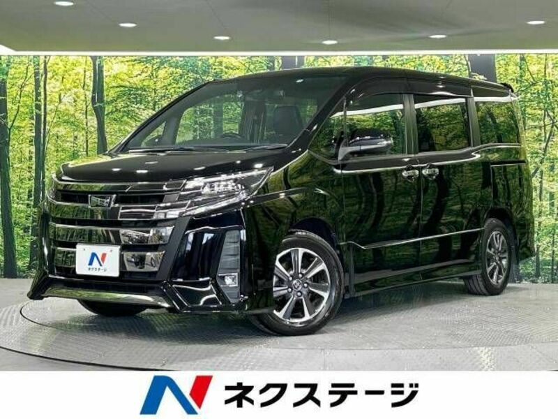 TOYOTA　NOAH