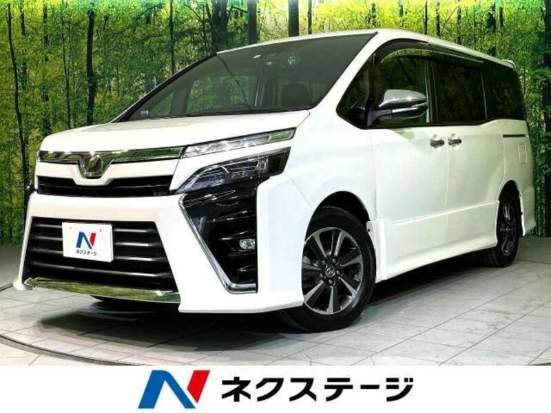 TOYOTA　VOXY