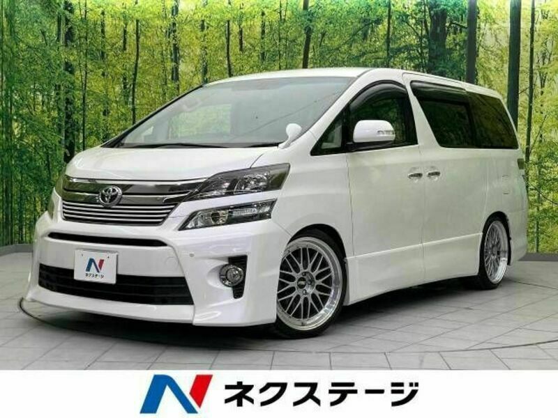 TOYOTA　VELLFIRE