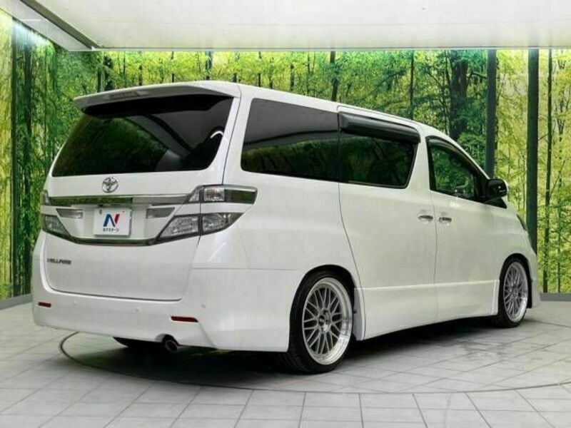 VELLFIRE-18