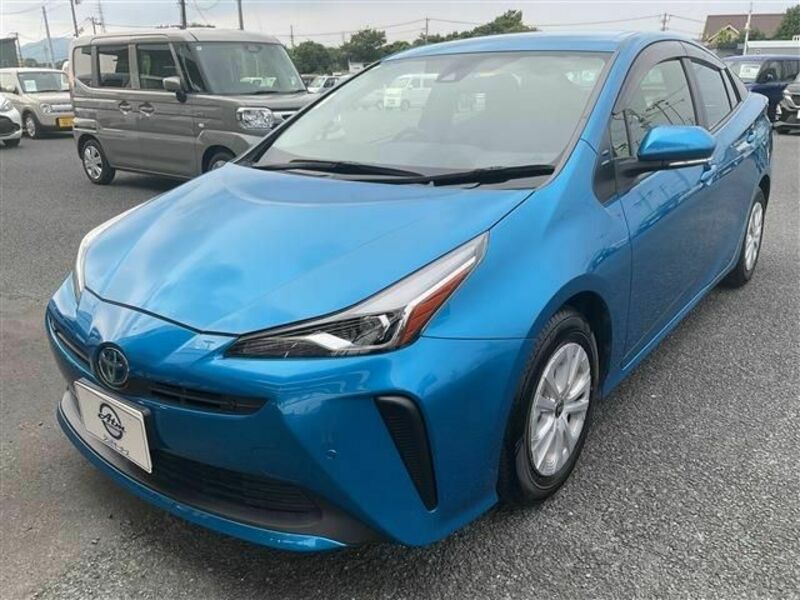 TOYOTA　PRIUS