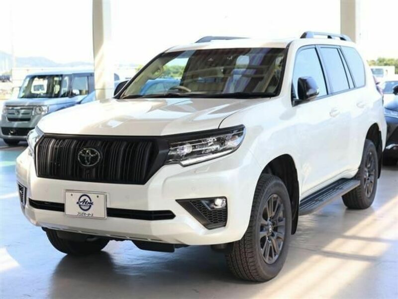 TOYOTA　LAND CRUISER PRADO