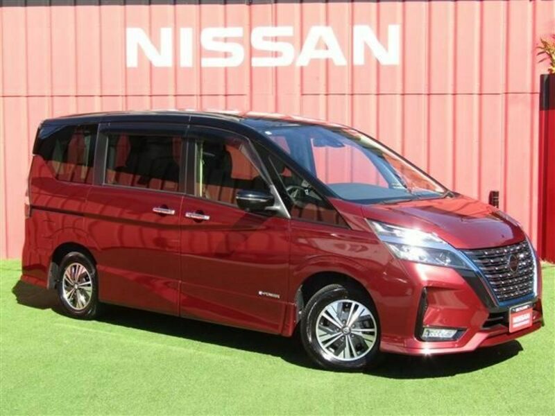 NISSAN　SERENA