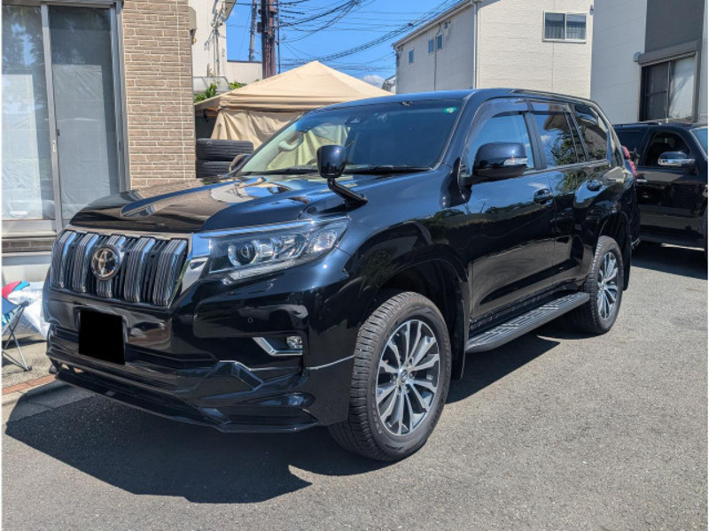 TOYOTA　LAND CRUISER PRADO