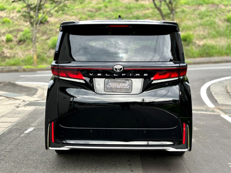 VELLFIRE-6