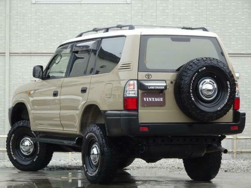 LAND CRUISER PRADO-7