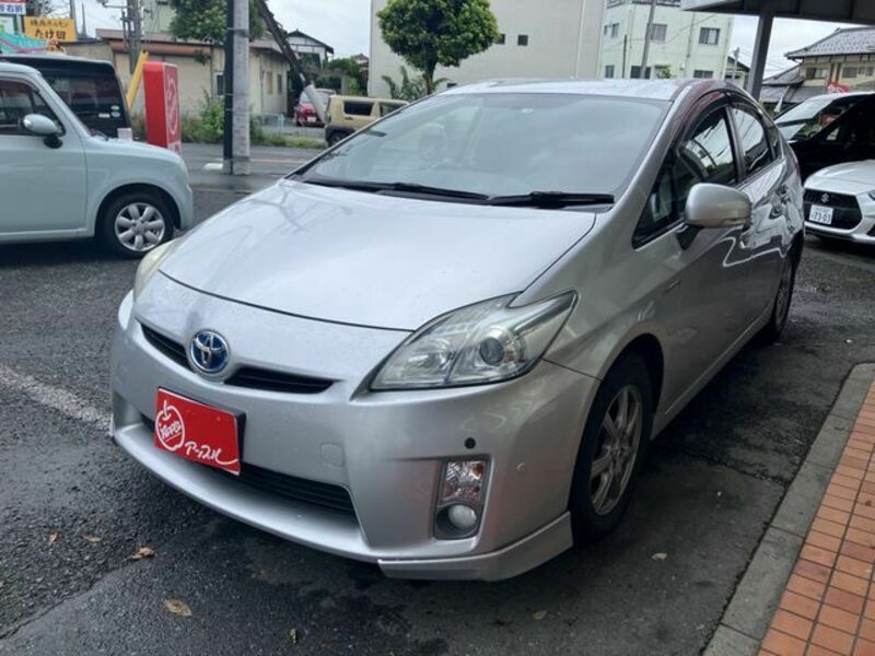 TOYOTA　PRIUS